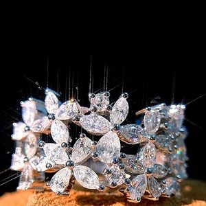 Diamond Flower Ring Stunning Simulated Stones Suze 8